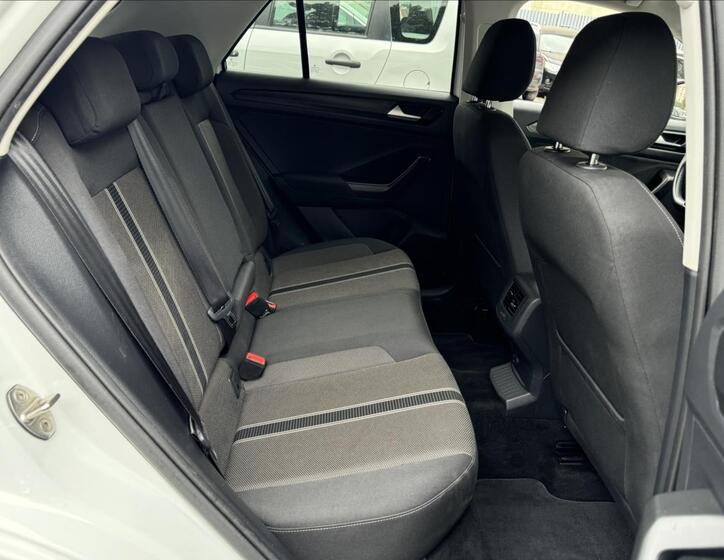 Volkswagen T-Roc 30