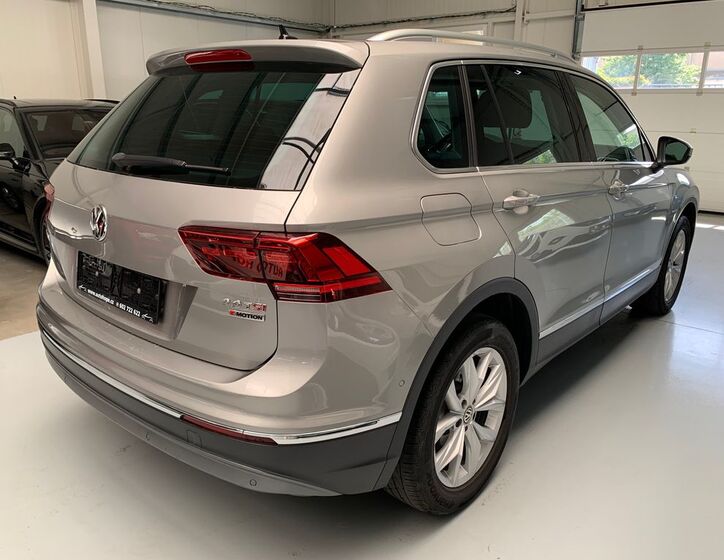 Volkswagen Tiguan 6