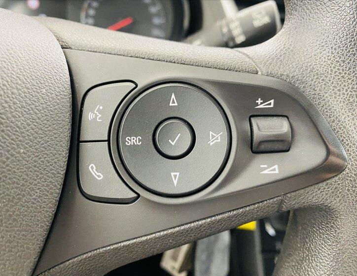 Opel Grandland X SUV 1,2 l 96 kw