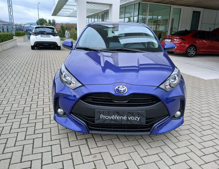 Toyota Yaris 9