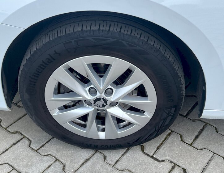 Škoda Fabia Hatchback 1,0 l 85 kw