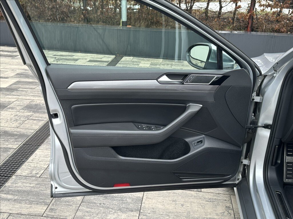 Volkswagen Passat Kombi 2,0 l 140 kw