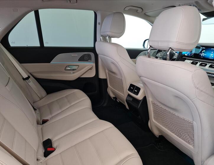 Mercedes-Benz GLE 15