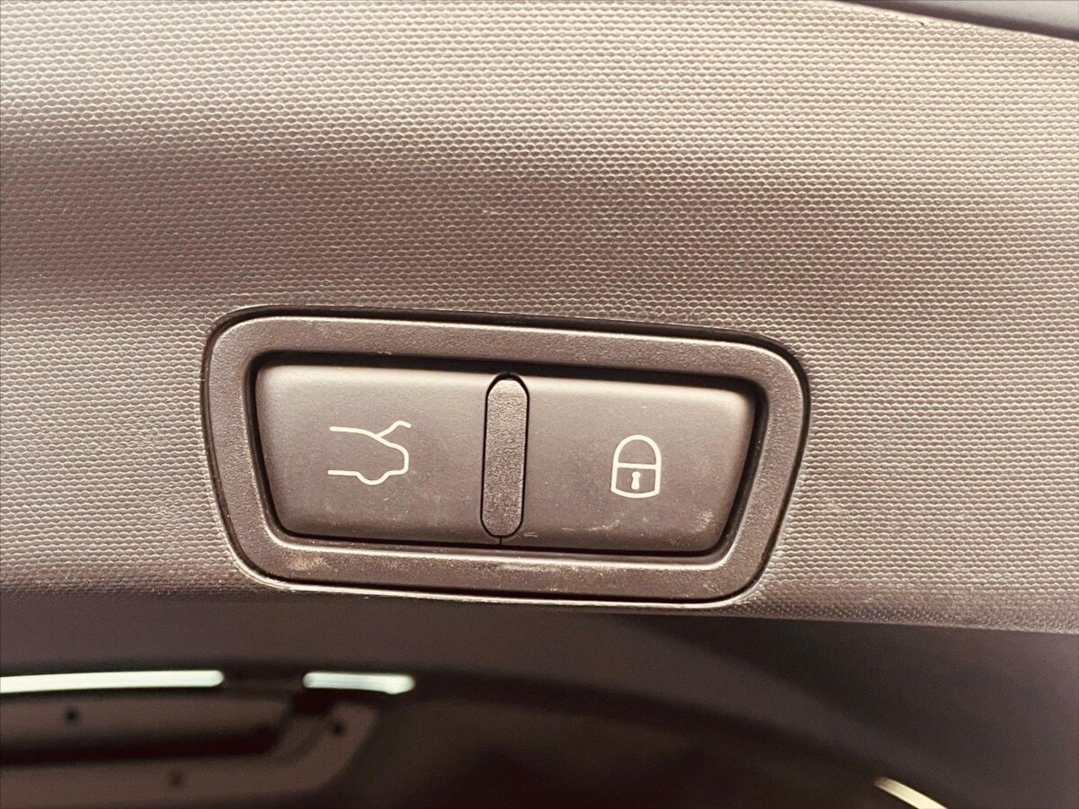 Alfa Romeo Stelvio SUV / Terénní 2,1 l 118 kw