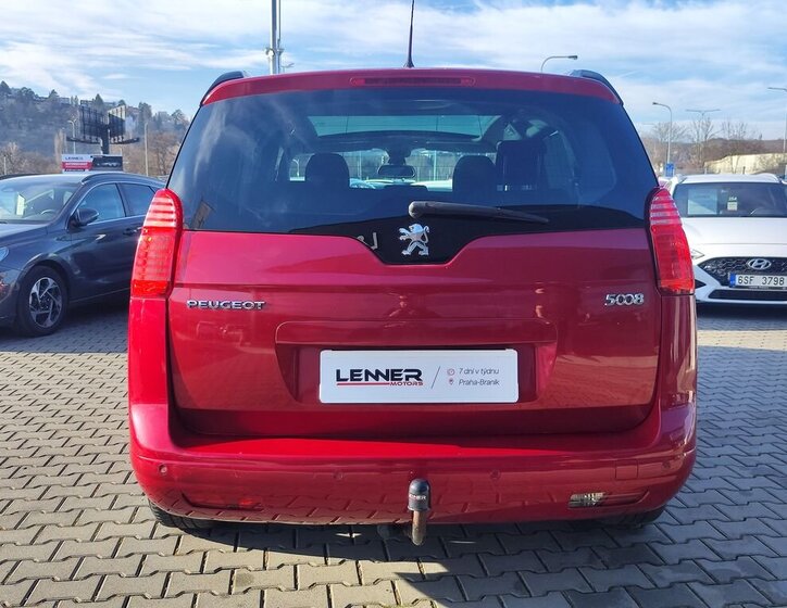 Peugeot 5008 MPV 2,0 l 120 kw