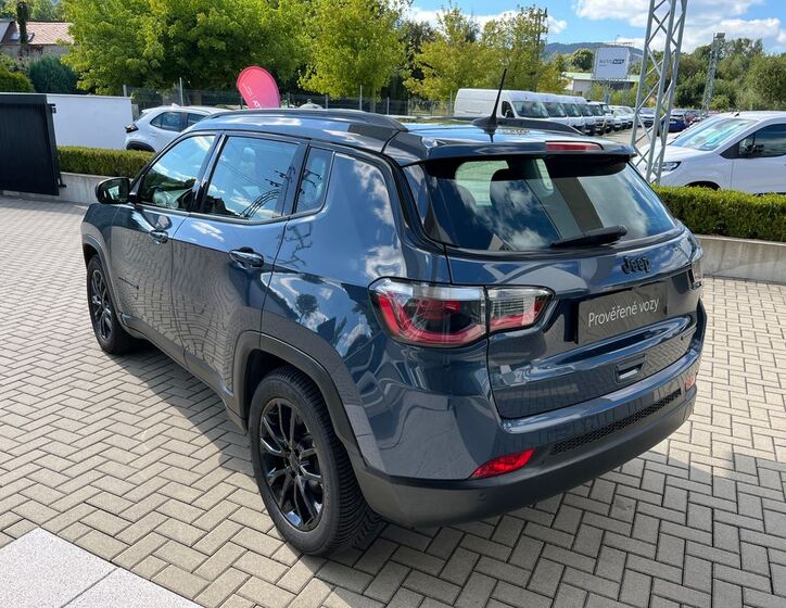 Jeep Compass 4