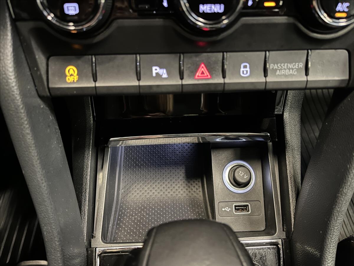 Škoda Karoq SUV / Terénní 1,5 l 110 kw