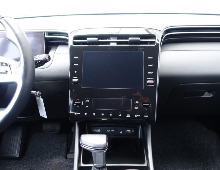 Hyundai Tucson SUV 1,6 l 110 kw