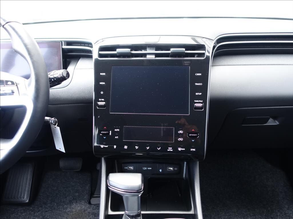 Hyundai Tucson SUV 1,6 l 110 kw