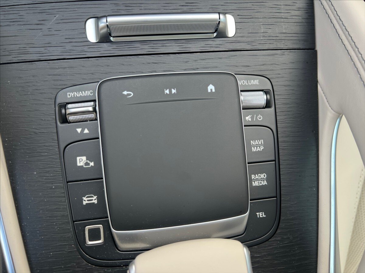 Mercedes-Benz GLE SUV 4,0 l 450 kw