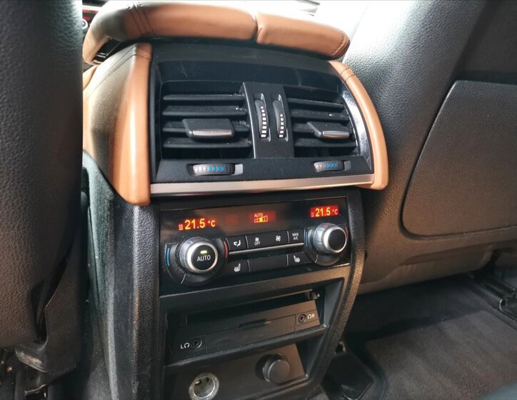 BMW X6 SUV / Terénní 3,0 l 190 kw