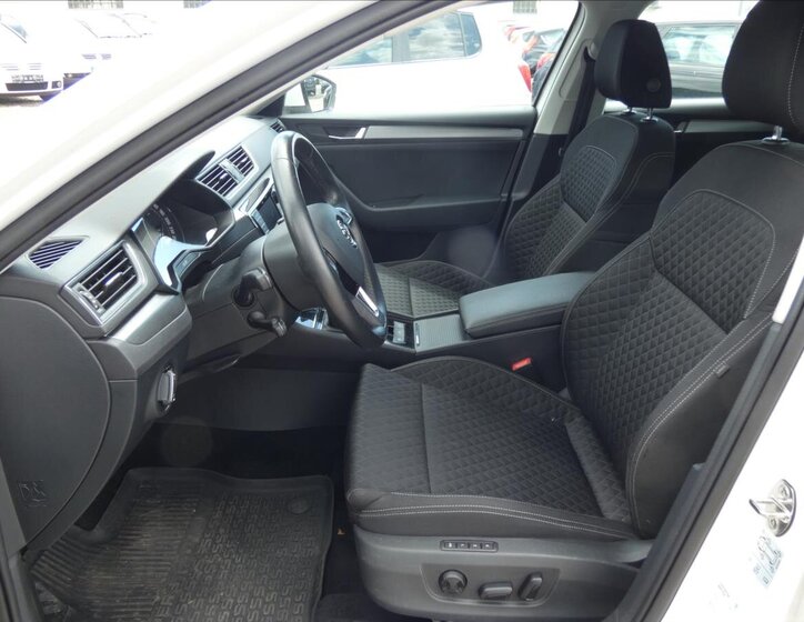 Škoda Superb Kombi 2,0 l 110 kw