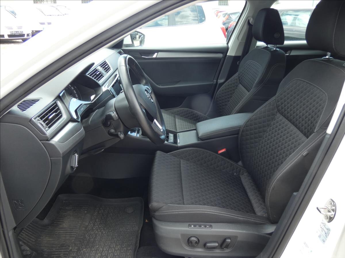 Škoda Superb Kombi 2,0 l 110 kw