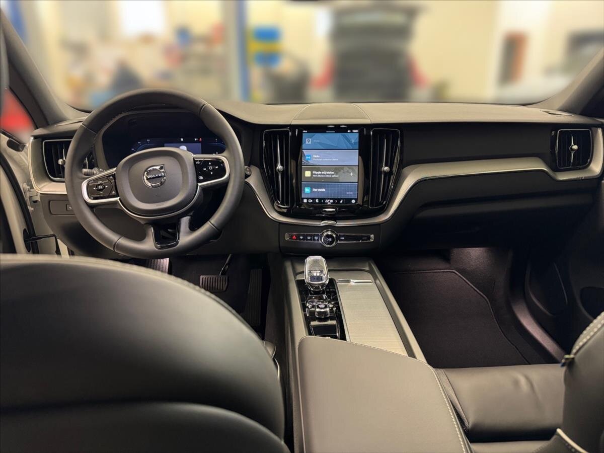 Volvo XC60 SUV / Terénní 2,0 l 184 kw