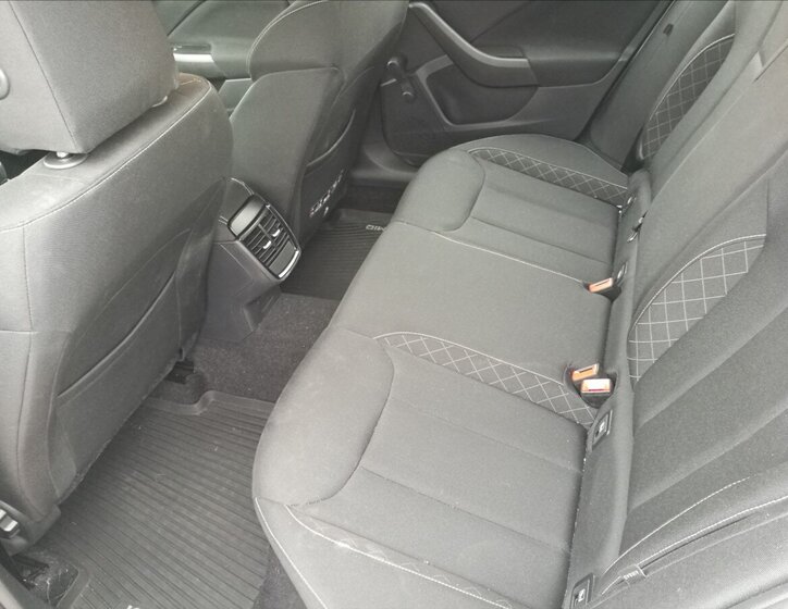 Škoda Kamiq Hatchback 999,0 81 kw