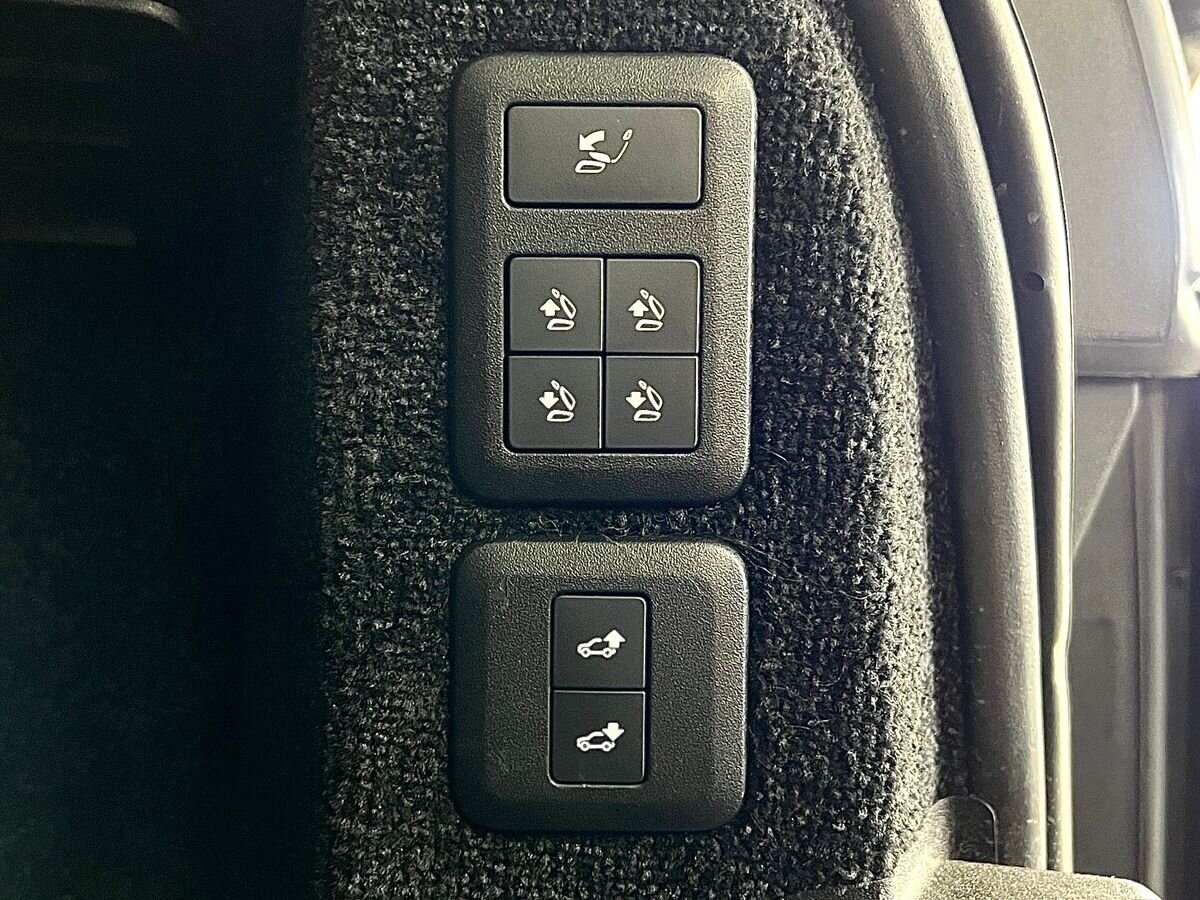 Land Rover Range Rover SUV / Terénní 5,0 l 386 kw