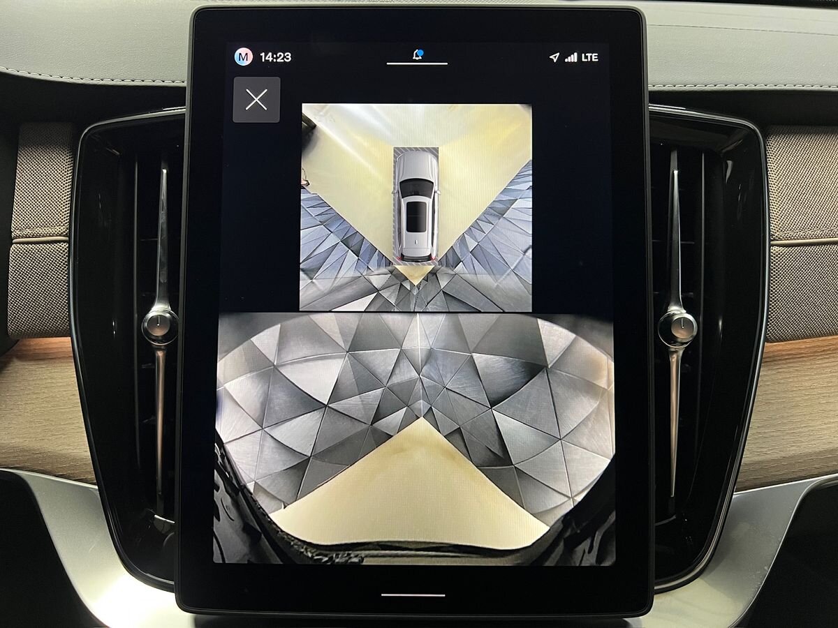 Volvo XC90 SUV 2,0 l 335 kw