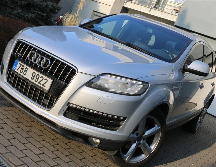 Audi Q7 Kombi 3,0 l 176 kw