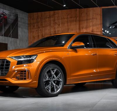 Audi Q8 1