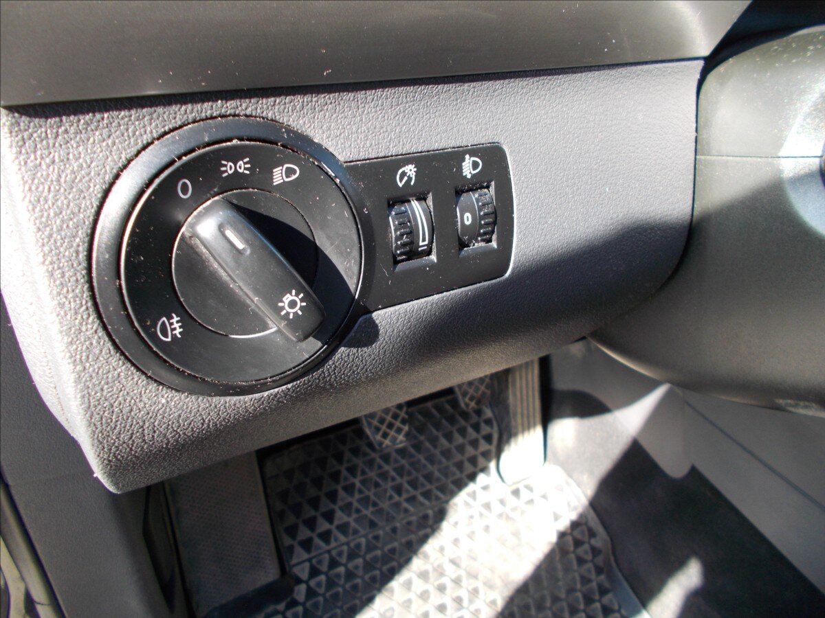 Volkswagen Touran MPV 1,9 l 77 kw