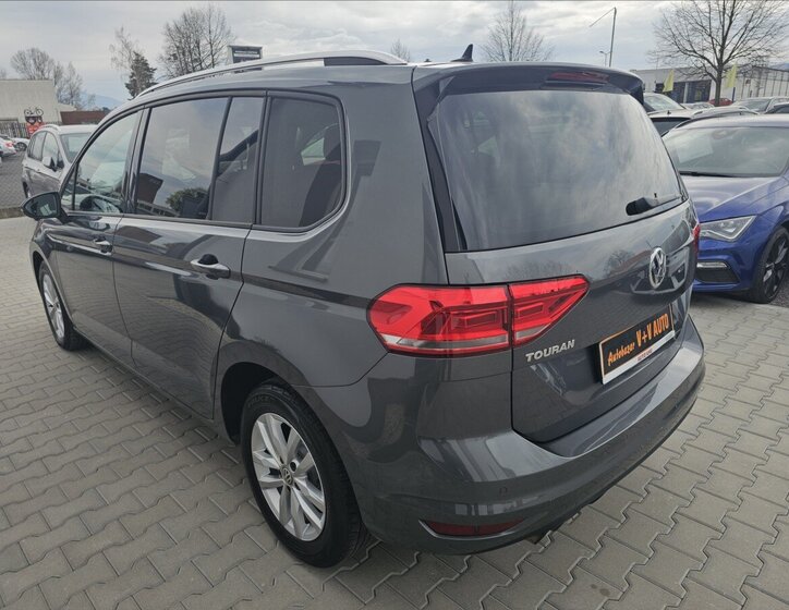 Volkswagen Touran Kombi 2,0 l 110 kw