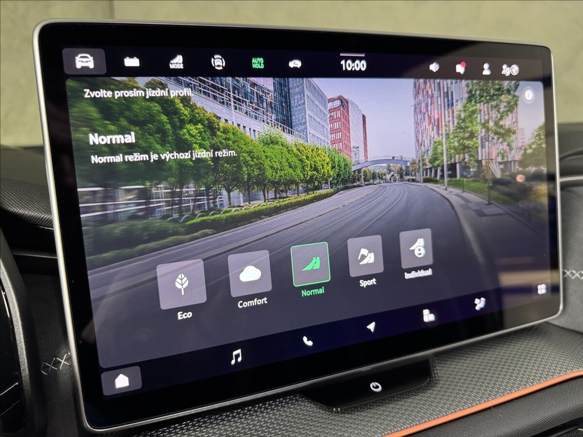 Škoda Kodiaq SUV / Terénní 1,5 l 150 kw