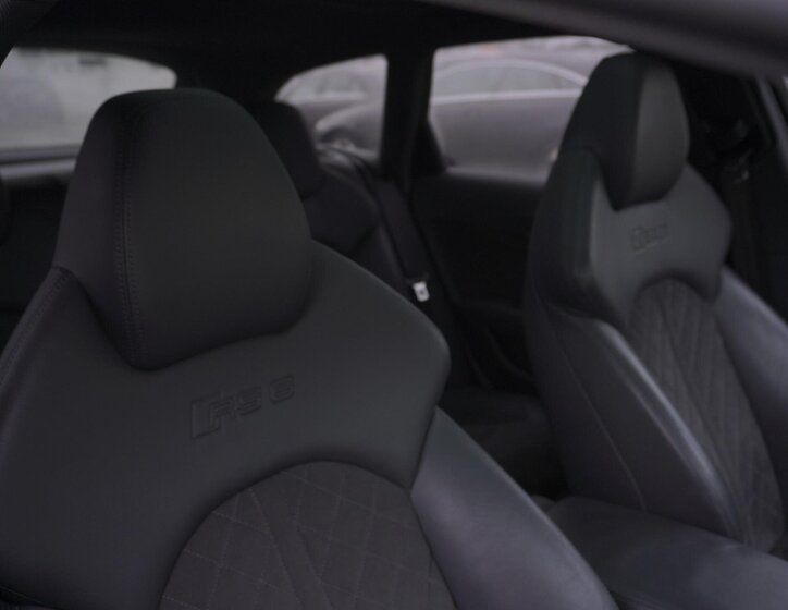 Audi RS 6 Hatchback 4,0 l 412 kw