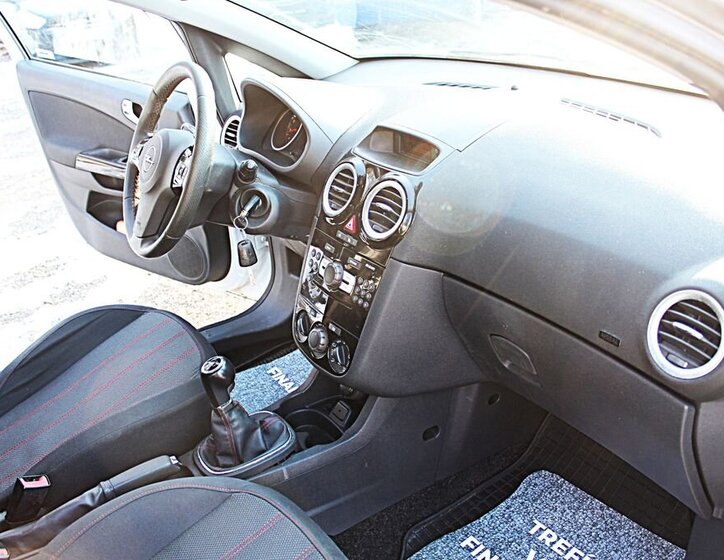 Opel Corsa Hatchback 1,2 l 63 kw