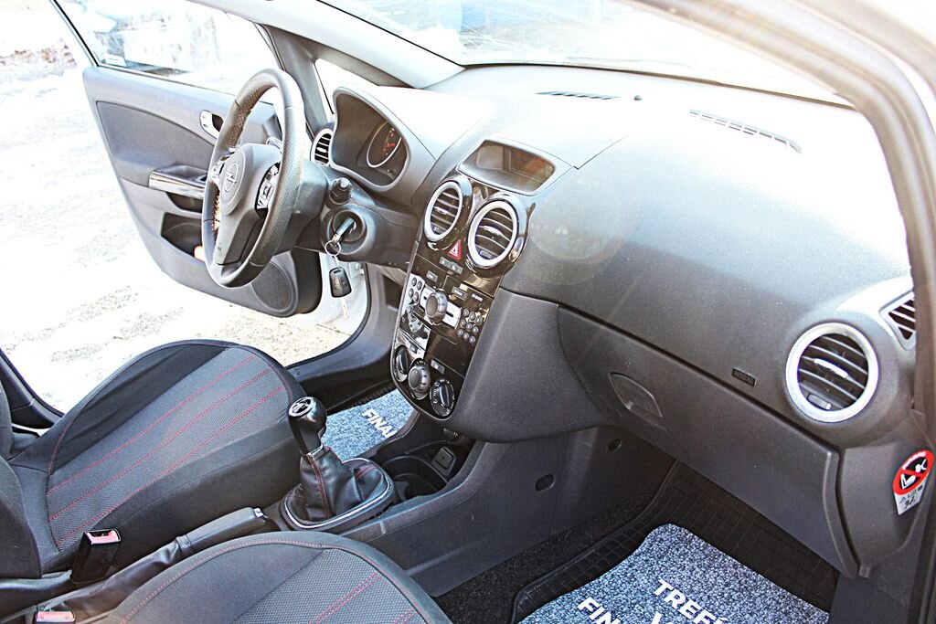 Opel Corsa Hatchback 1,2 l 63 kw