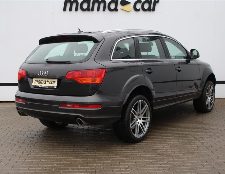 Audi Q7 7
