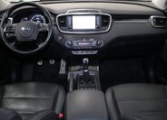 KIA Sorento SUV 2,2 l 147 kw