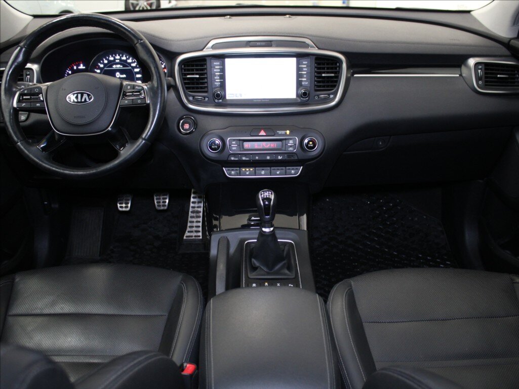 KIA Sorento SUV 2,2 l 147 kw