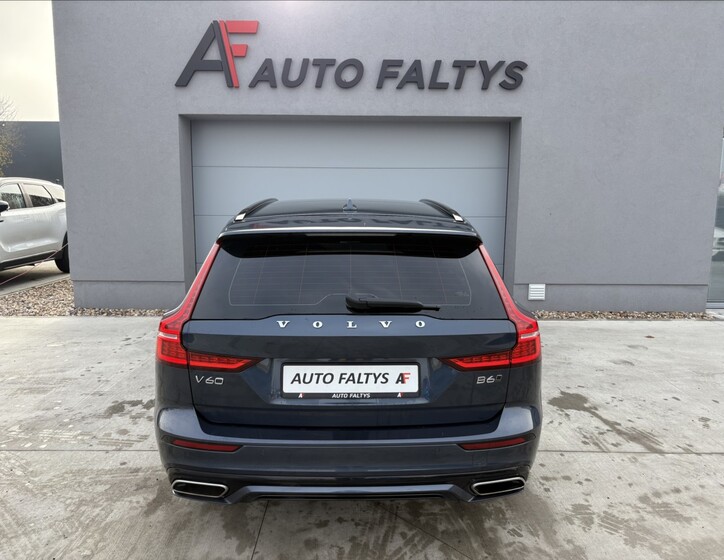 Volvo V60 5