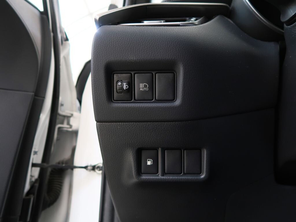 Toyota C-HR SUV 1,8 l 72 kw