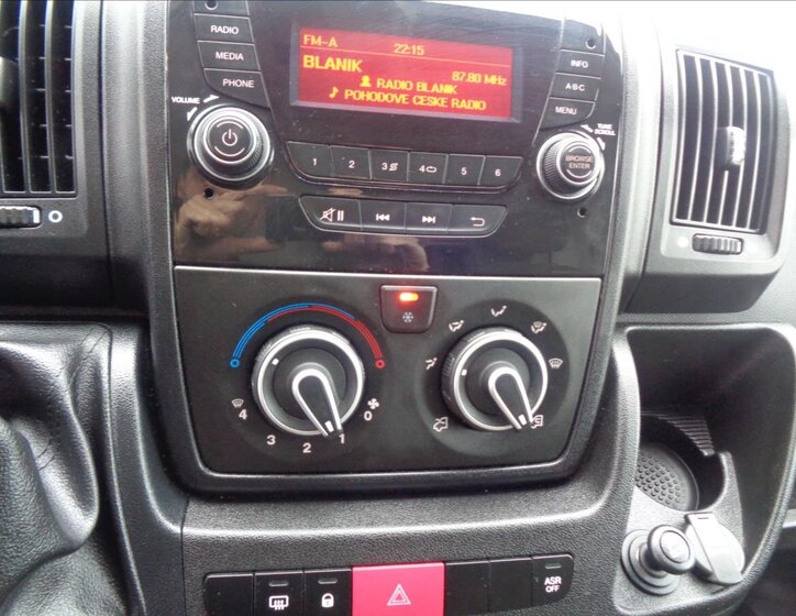 Peugeot Boxer Ostatní 2,2 l 121 kw