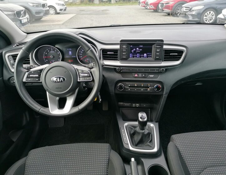 KIA Ceed 8