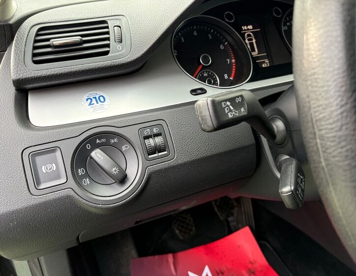 Volkswagen Passat Kombi 1,4 l 90 kw