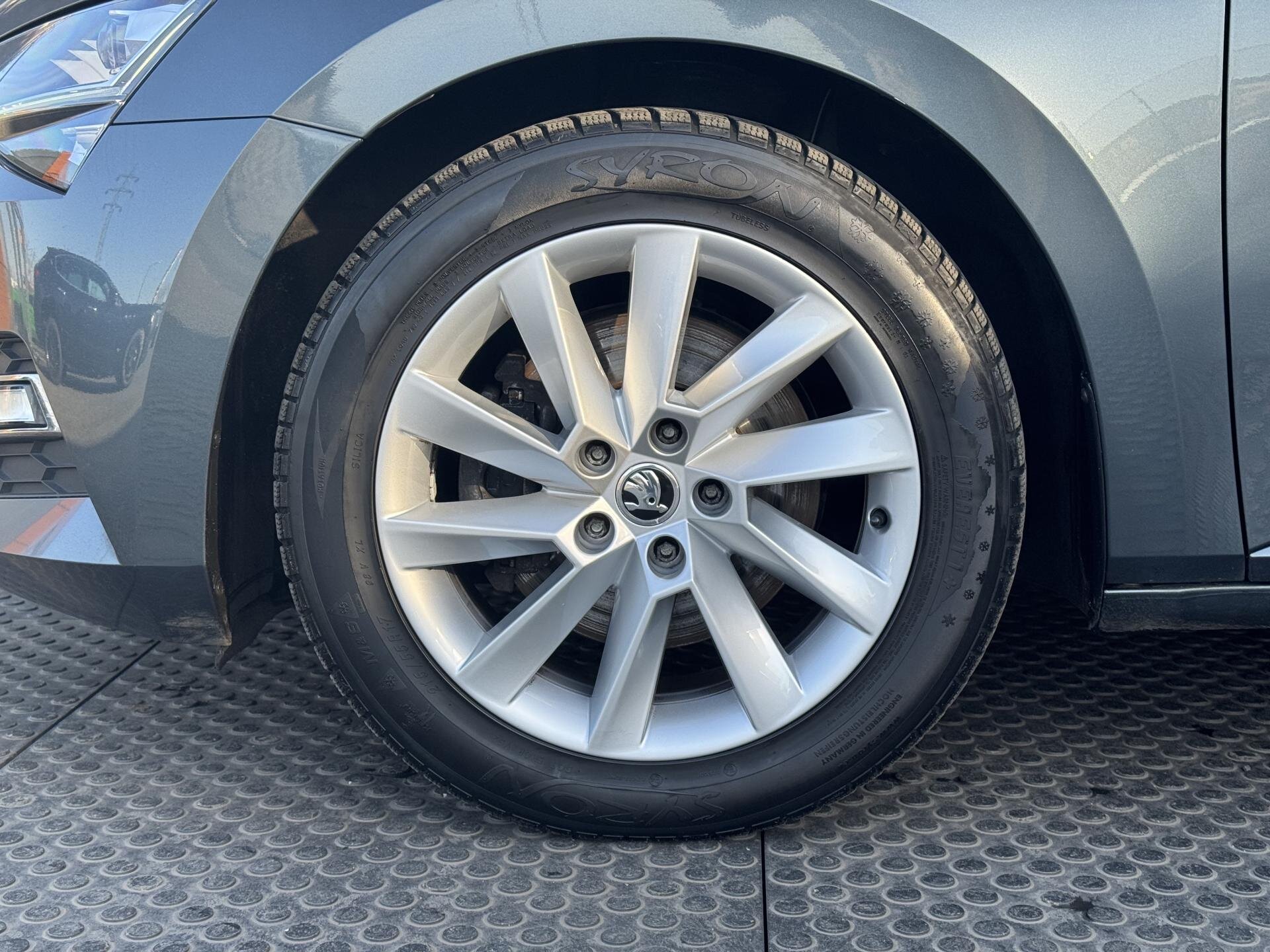 Škoda Superb Kombi 2,0 l 140 kw