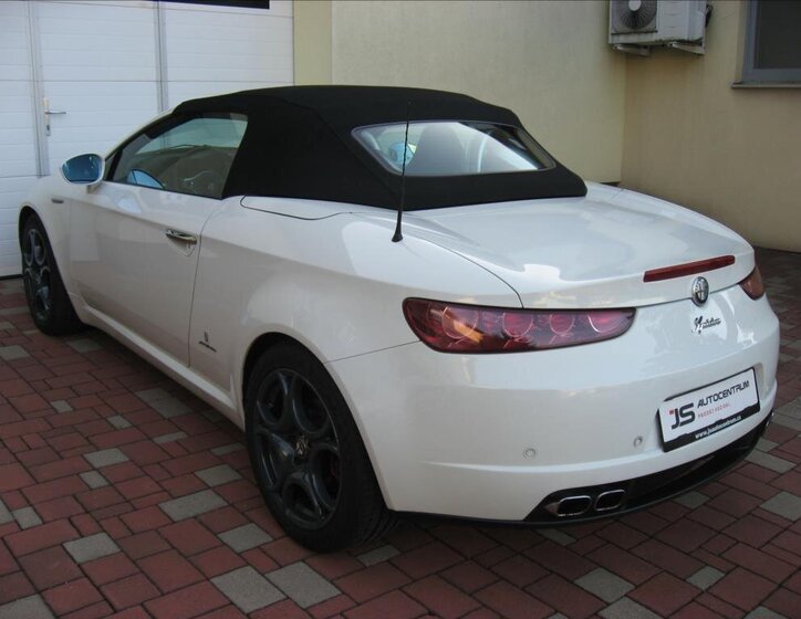 Alfa Romeo Spider Kabriolet 2,2 l 136 kw