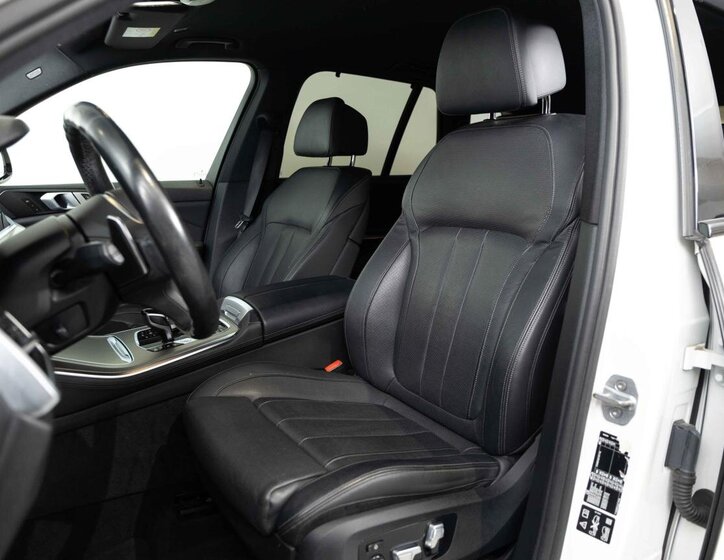 BMW X5 SUV / Terénní 3,0 l 195 kw