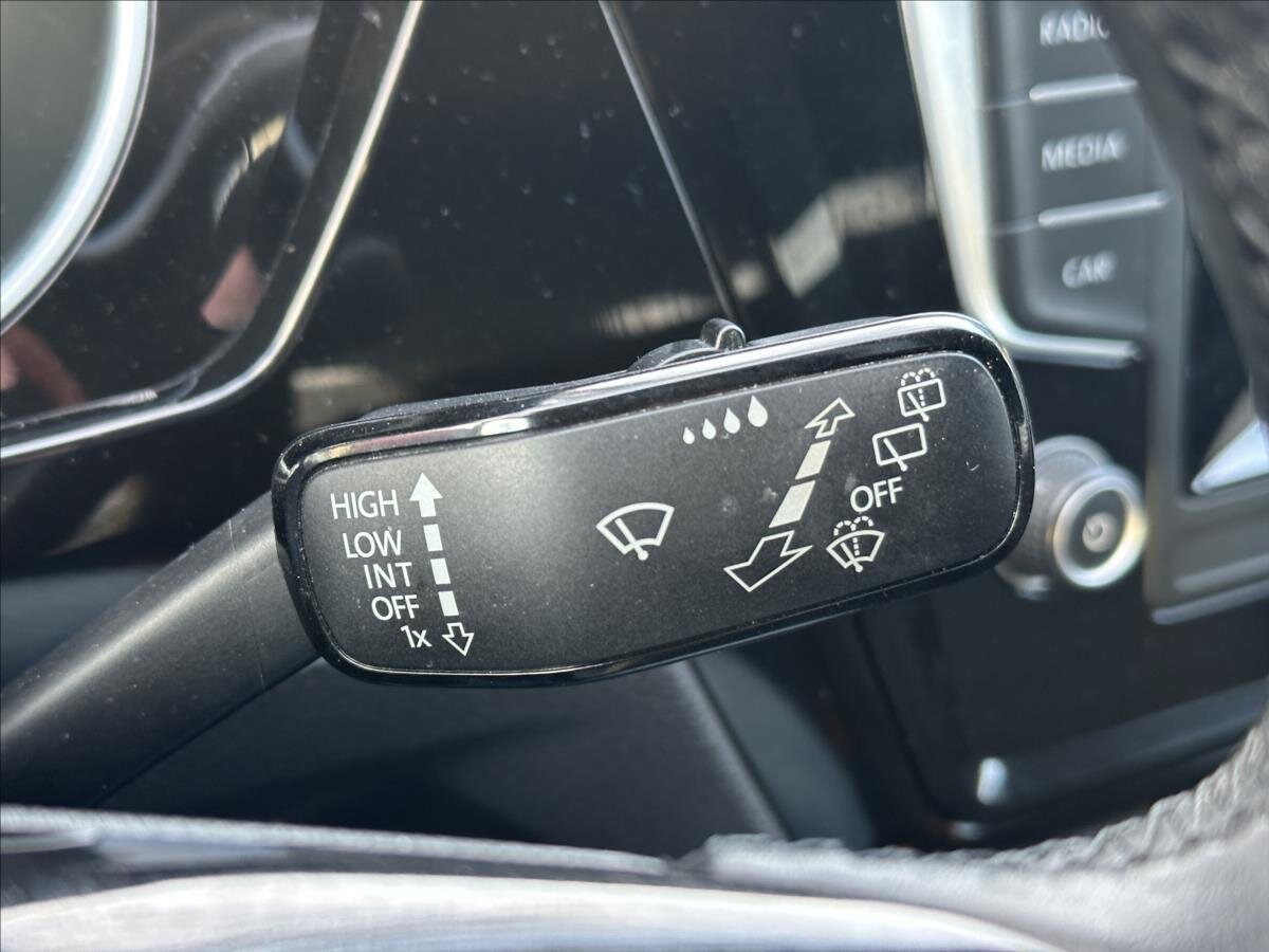 Volkswagen Touran MPV 2,0 l 110 kw