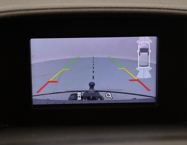 Ford Tourneo Custom 25