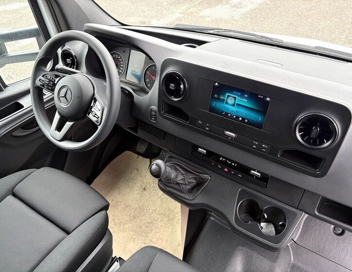 Mercedes-Benz Sprinter 15