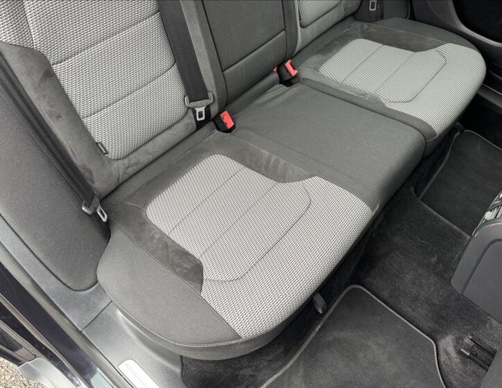 Volkswagen Passat Kombi 2,0 l 125 kw