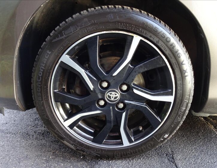 Toyota Yaris Kombi 1,3 l 73 kw