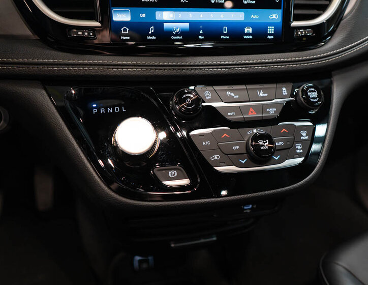 Chrysler Pacifica MPV 3,6 l 221 kw