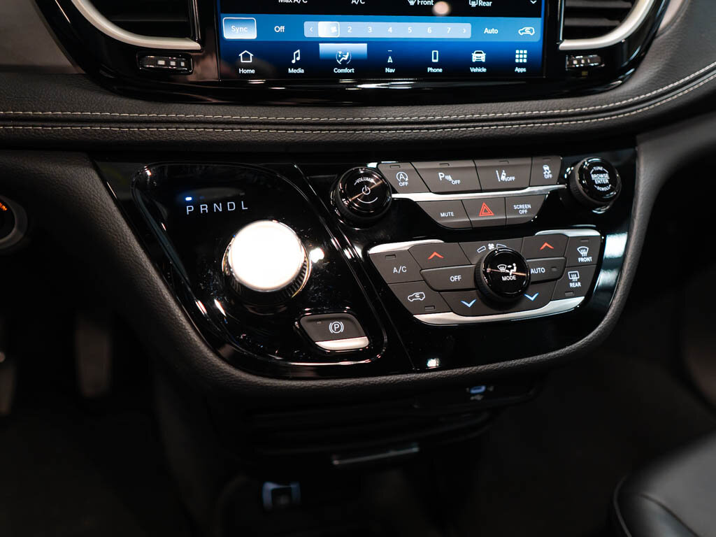 Chrysler Pacifica MPV 3,6 l 221 kw