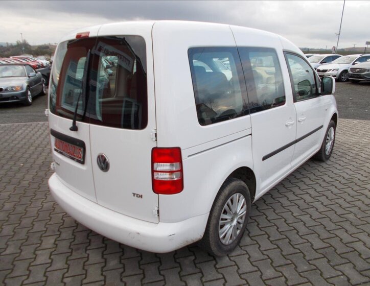 Volkswagen Caddy Kombi 1,6 l 75 kw