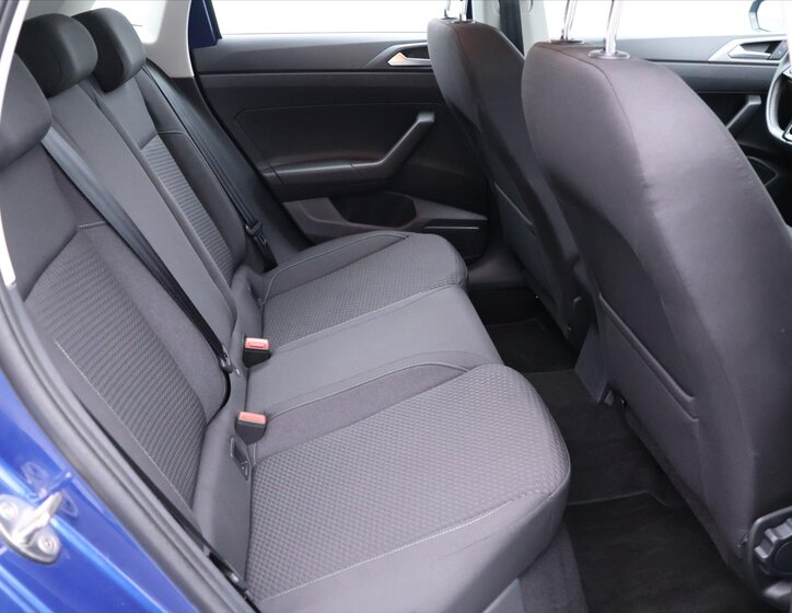 Volkswagen Polo Hatchback 999,0 70 kw