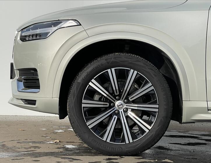 Volvo XC90 20